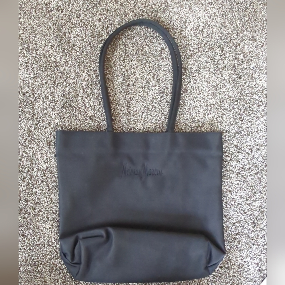 Neiman Marcus shopping bag tote in black